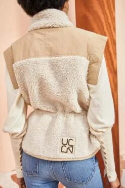 Ulla JohnsonTariet Vest - Fawn -Ulla Luxe Sales Store Ulla Johnson Tariet Vest 20230826051206 1